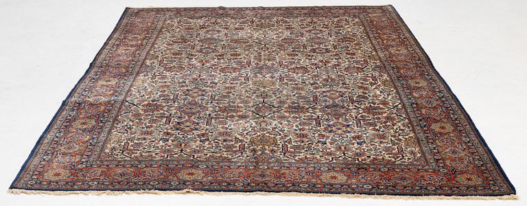 A semi antique Keshan "Dabir" carpet, central Persia, c. 348 x 229 cm.