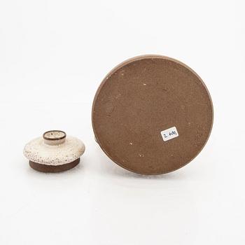 Signe Persson-Melin, tekanna glaserad keramik, signerad.