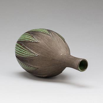 VAS, stengods, Anna-Lisa Thomson, "Paprika", Upsala Ekeby, 1900-talets andra hälft.