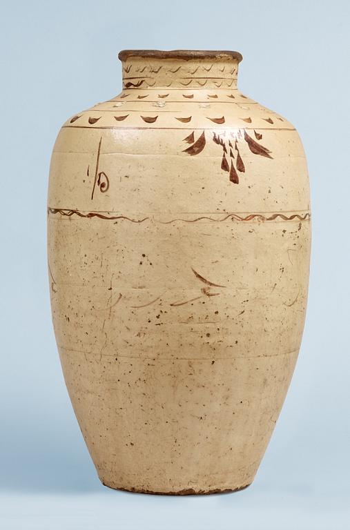 A large Cizhou jar, Song dynasty (960-1279).