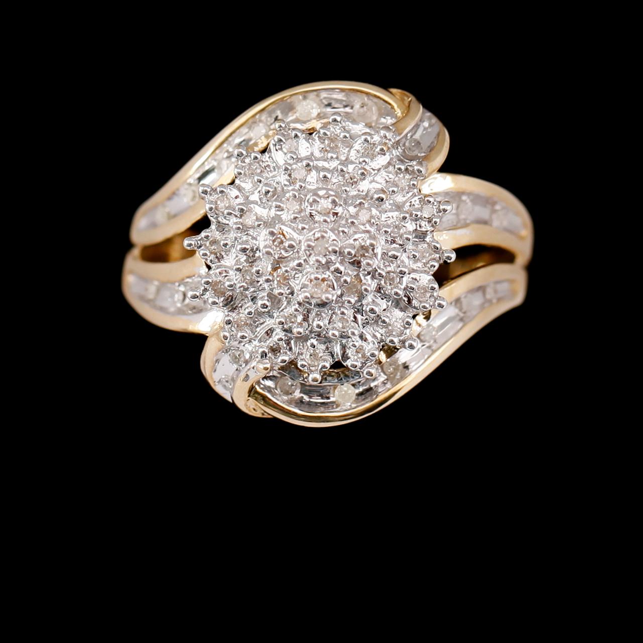 RING, 10 k guld och vitguld, briljantslipade diamanter tot 0.25 ct.