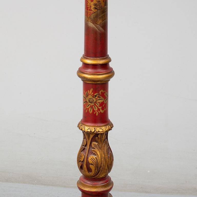 GOLVLAMPA, 1900-talets första hälft.