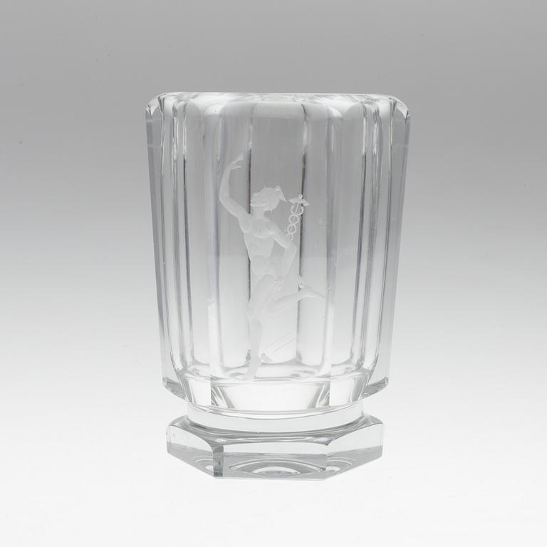 ELIS BERGH, An etched glass vase from Kosta, signed, 1930/40's.