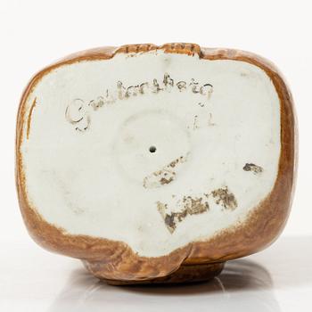 Lisa Larson, a 'Liten katt' stoneware figurine, special edition, Gustavsberg, 1965.