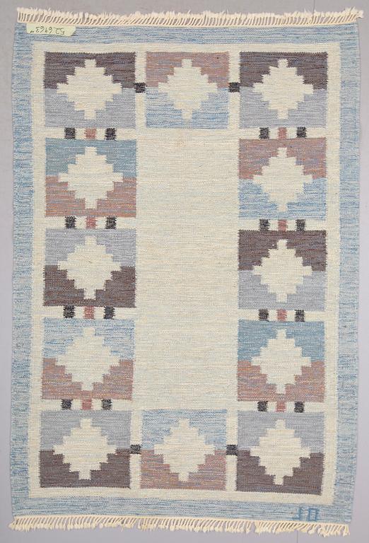 MATTA, rölakan, signerad JO. Ca 239 x 164 cm.