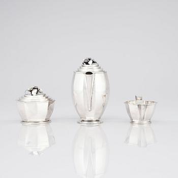 Atelier Borgila, kaffeservis, tre delar, Stockholm, 1947, gesällprov av K-E Löfman, sterling silver.