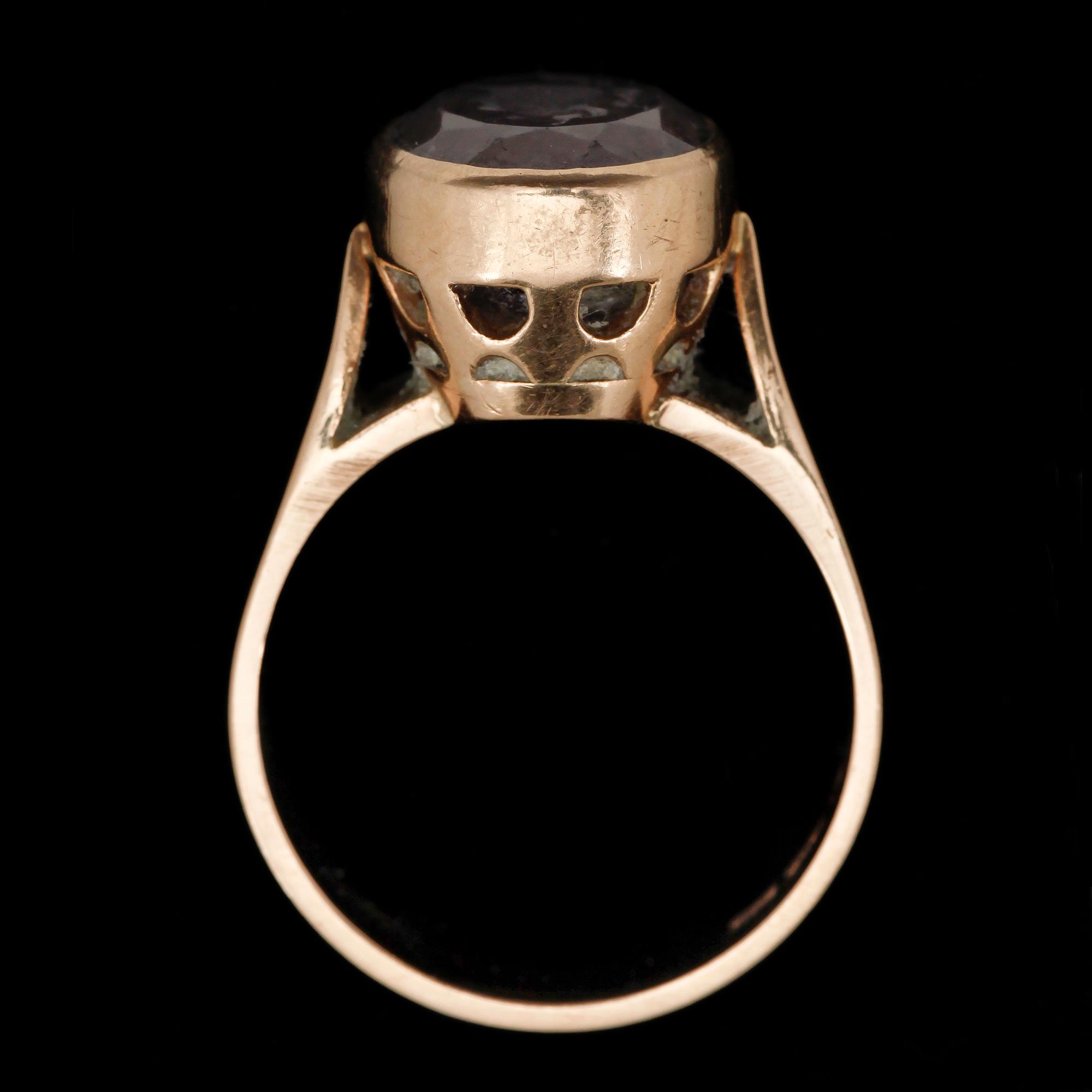 RING, guld 18 k, bergkristall, Juvelerare AB 1966. Vikt 9 g.