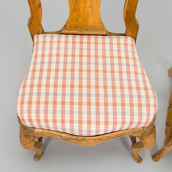 Stolar, snarlika, 8 st, rokoko, 1700-talets mitt.