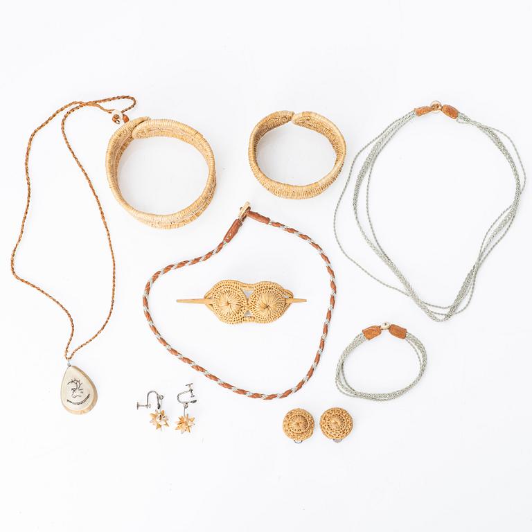 Jewellery, 9 pieces of Sámi handicraft, including work by Per Henrik Simmas.
