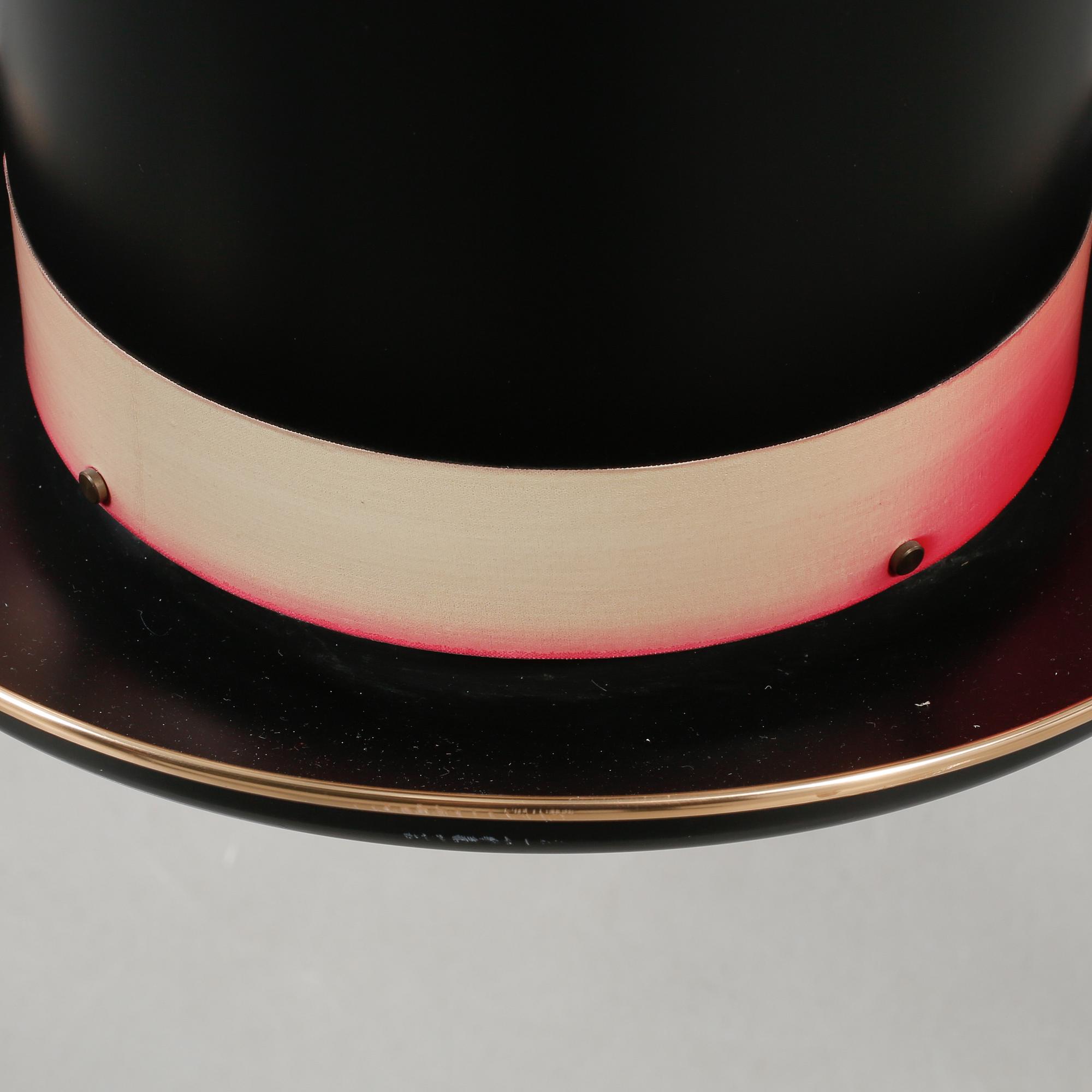 TAKLAMPA, Hans Agne Jakobsson AB, Markaryd, 1900-talets andra hälft, höjd 25 cm.