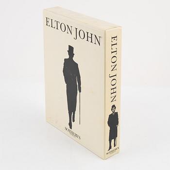 Elton John, jacka, Kansai International, samt katalog Sothebys Elton John Collection.