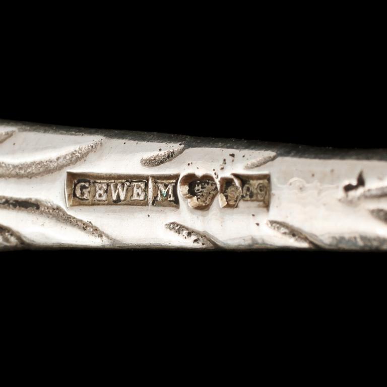 PARTI SILVER, 49 delar, delvis låghaltigt, 1900-tal. Vikt  910 g.