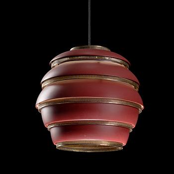 ALVAR AALTO, A CEILING LAMP. Beehive A331. Manufactured by Valaistustyö. Designed 1953.