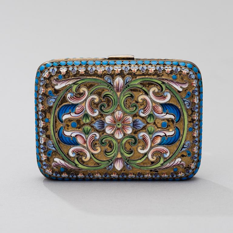 DOSA, silver och cloisonné emalj, Nikolai Zverev, Moskva ca 1900.