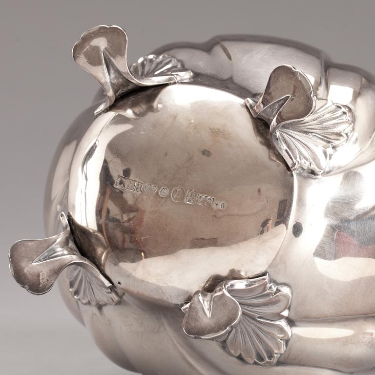 KAFFEKANNA, silver, C.G Hallbergs, Stockholm, 1950, total vikt 790g.