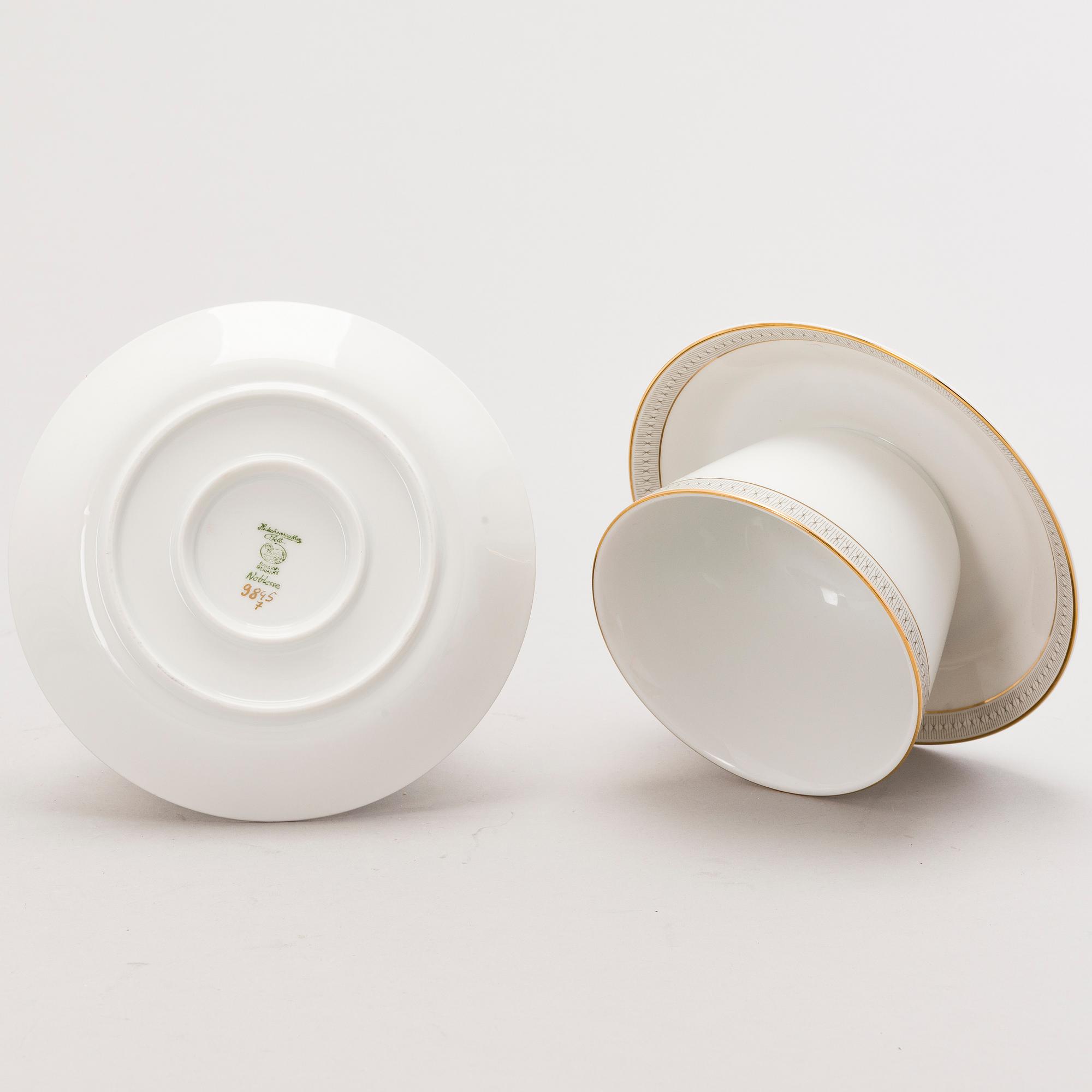 DINNERWARE, 61 pcs, 'Noblesse', porcelain, Hutschenreuther, Bavaria.