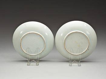A pair of famille verte plates, Qing dynasty, Kangxi (1662-1722).