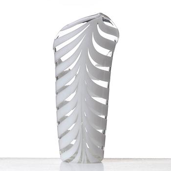 Tyra Lundgren, TYRA LUNDGREN, a glass vase, Venini, Italy, model 3864, designed in 1948.