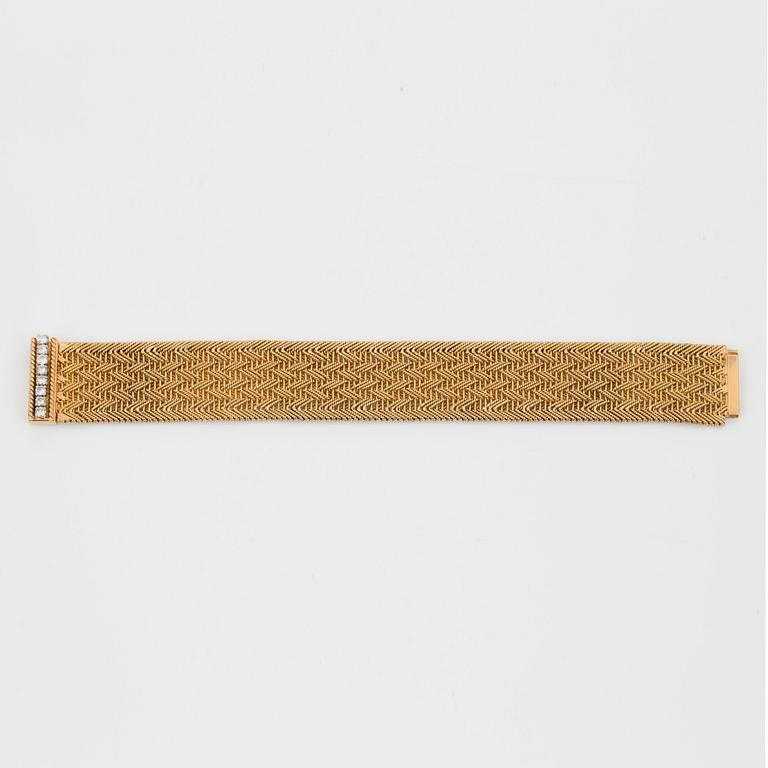 ARMBAND med briljantslipade diamanter, totalt ca 0.50 ct.