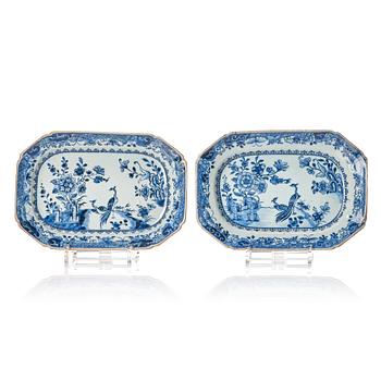 A pair of blue and white double peacock dishes, Qing dynasty, Qianlong (1736-95).