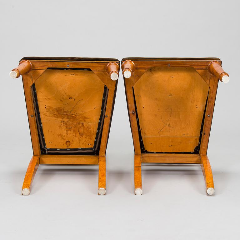 A pair of early-20th century chairs.