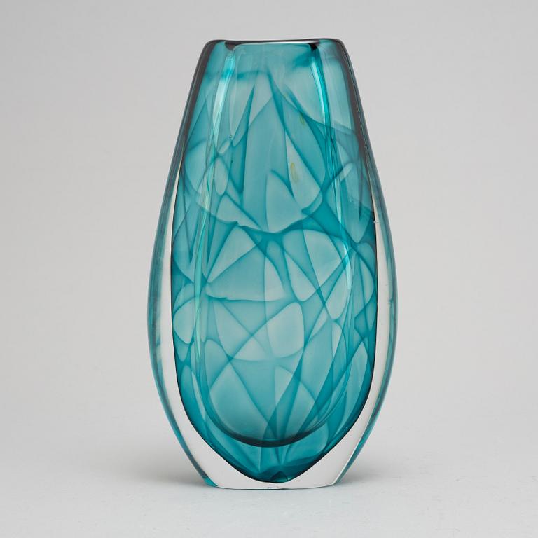 Vicke Lindstrand, a 'Colora' glass vase, 1960's.