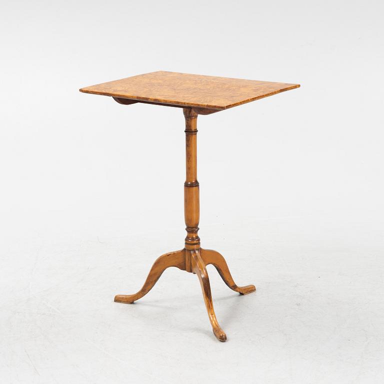 A Swedish alder root veneered tilt top table, early 19th Century.