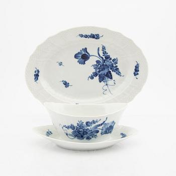 Service 68 dlr "Blå Blomst" Royal Copenhagen Denmark porcelain 1967-1991.