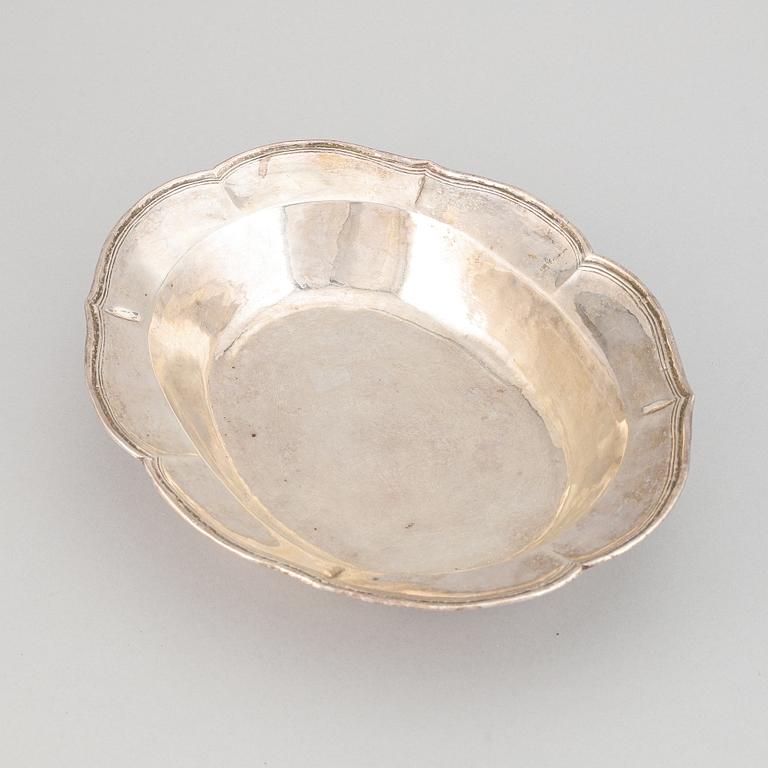 Washbasin, silver, South America, possibly 18th century.