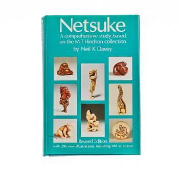 BOK, "Netsukes, A Comprehensive study based on the MT Hidenson collection", Neil K Davey, Ipswich, 1982.