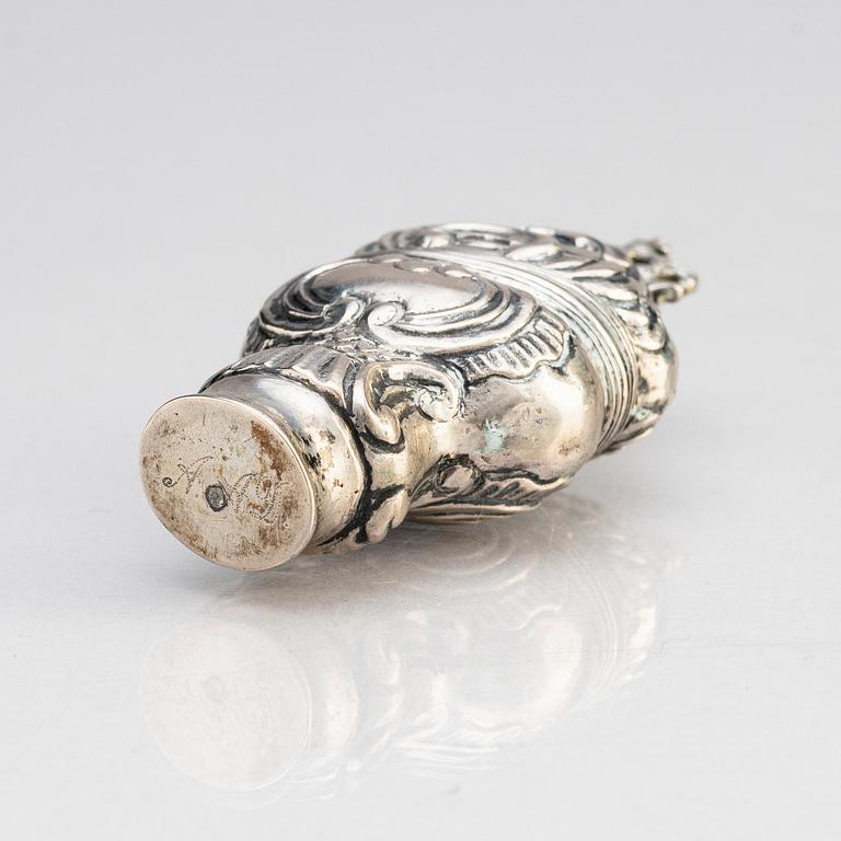 Luktdosa, silver, troligen Danmark, oidentifierad mästarstämpel, 1700-talets andra hälft, Rokoko.