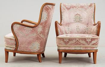 FÅTÖLJER, ett par, "Patronen", Carl Malmsten, omkring 1900-talets mitt.