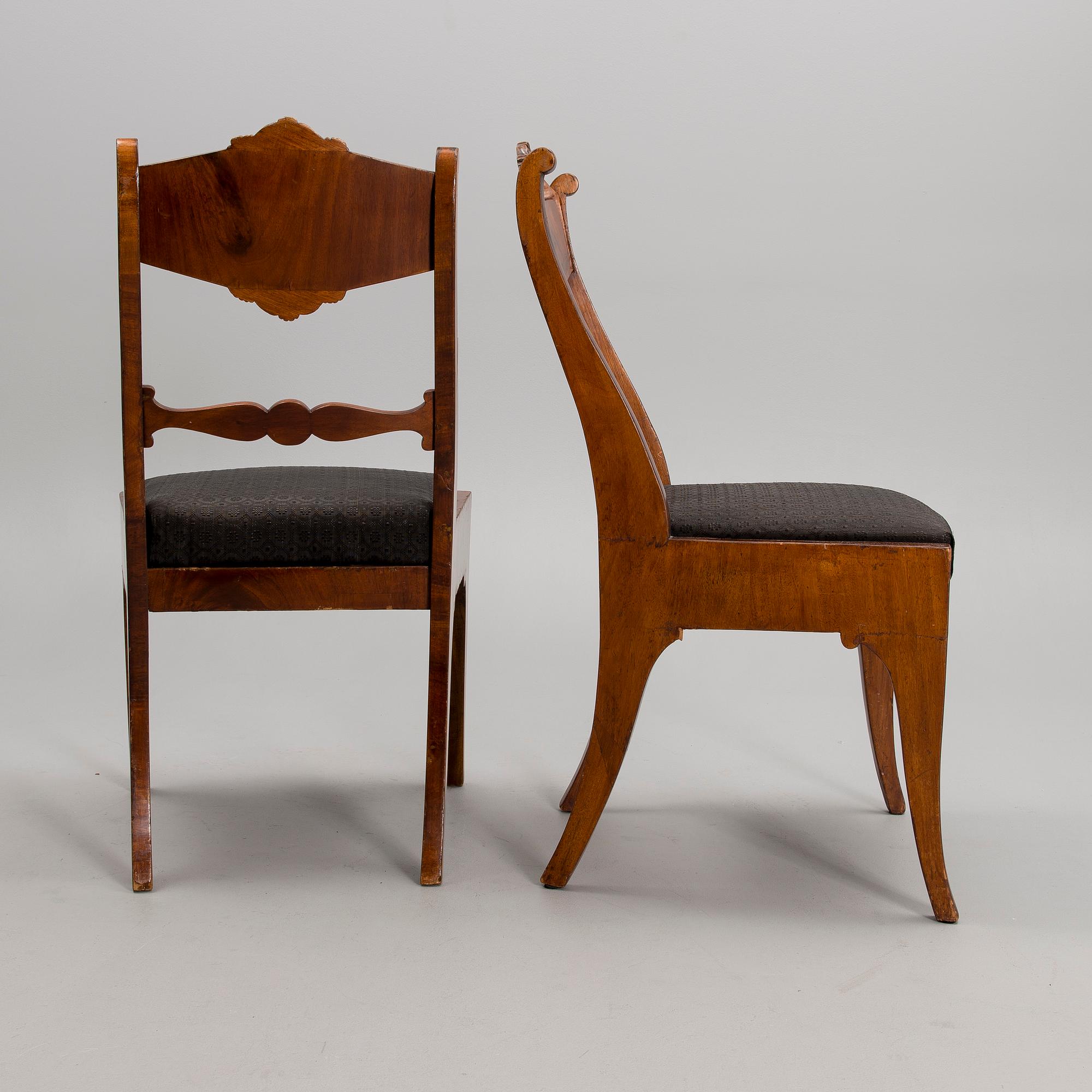EIGHT RUSSIAN CHAIRS, early 19th century.