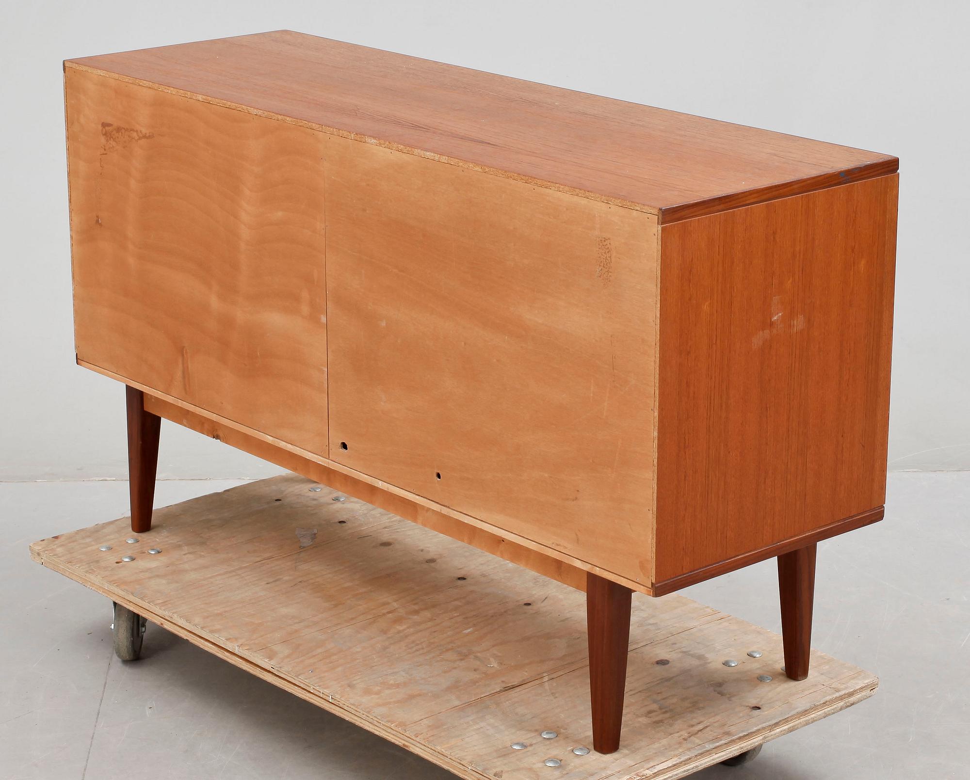 SIDBOARD, teak, 1950/60-tal.
