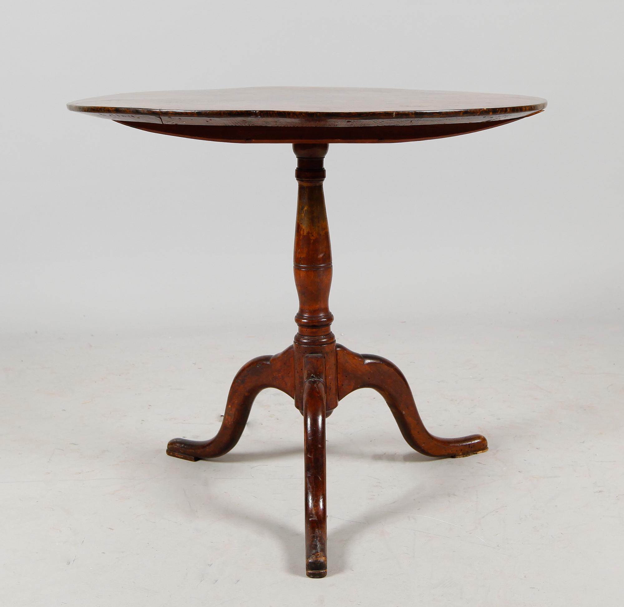 FÄLLBORD, alrot, 1800-talets första hälft.