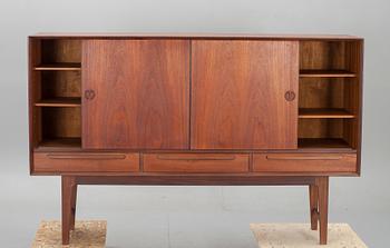 SIDEBOARD, 1900-talets mitt.
