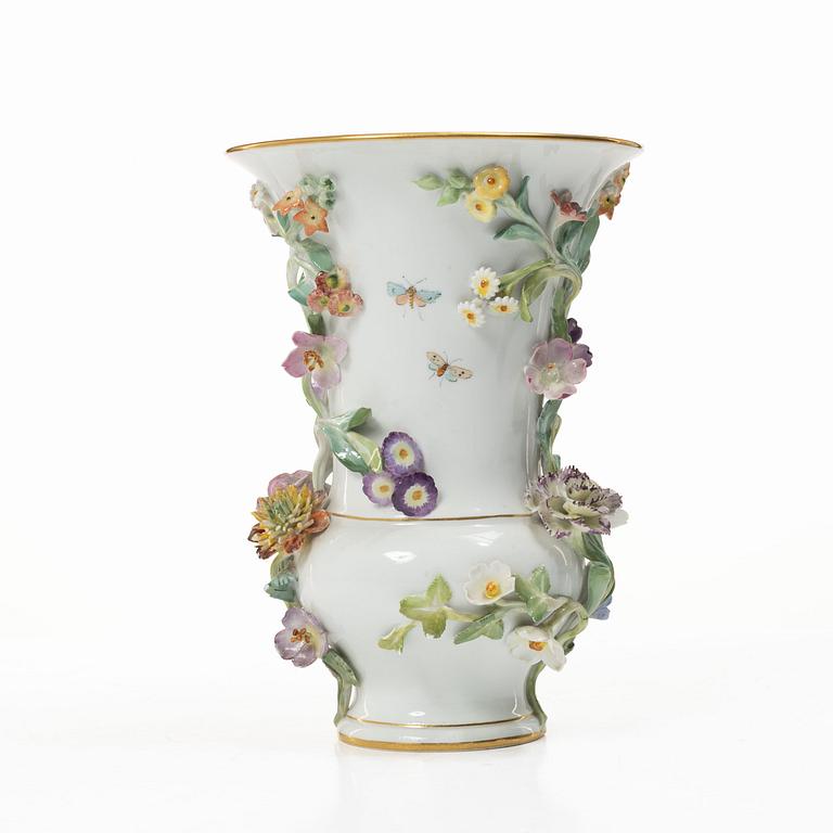 Meissen, Potpurriurna med lock, porslin, omkring 1900.