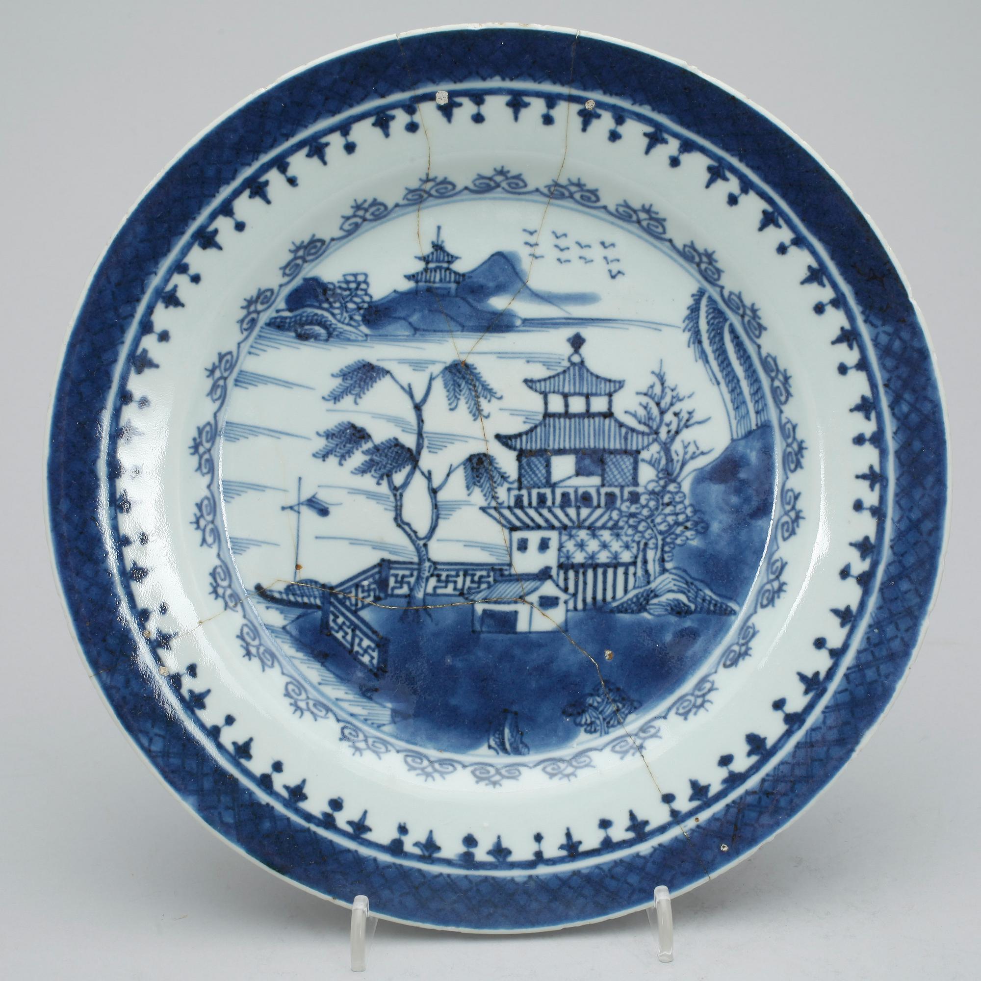 TALLRIKAR, 4 st, porslin, Kina, Qianlong (1736-35).