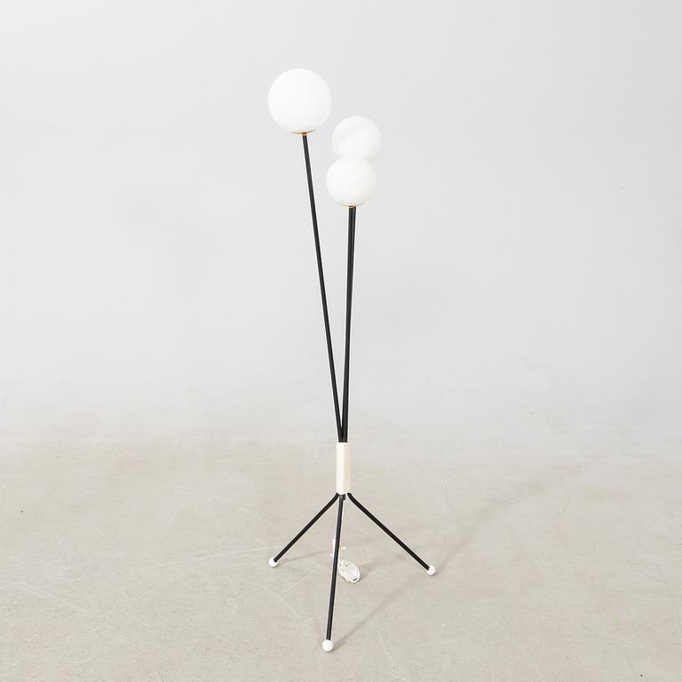 Golvlampa 1900-talets mitt.