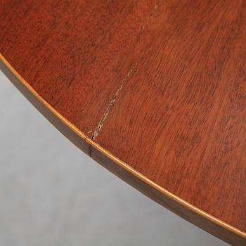 A late Gustavian table, circa 1800.