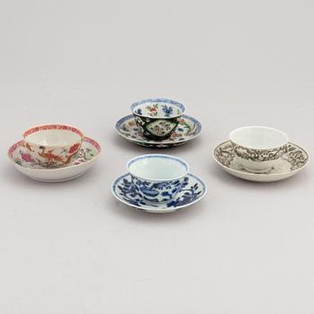 Four Chinese porcelain cups with saucers, Qing dynasty, Kangxi and Qianlong-perdiod, 18th century.