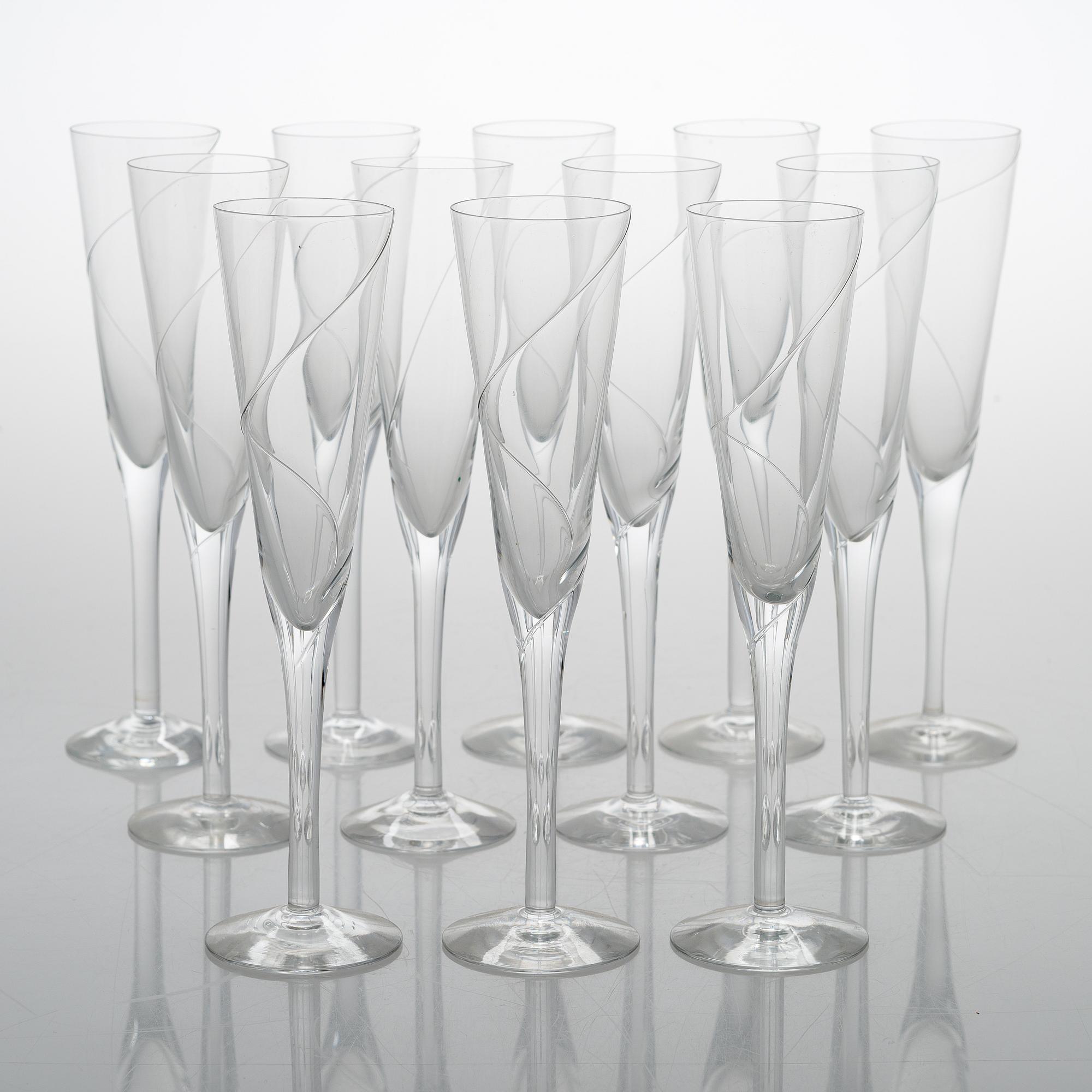 ANNA EHRNER, A 46-pieces Swedish 'Line' glass service by Kosta Boda, late 20th century.