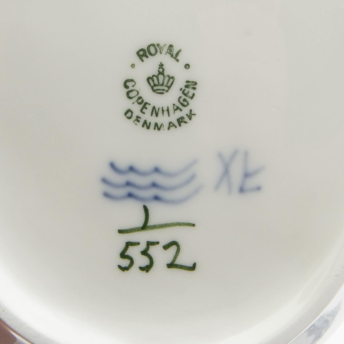 Royal Copenhagen, servis, 92 delar, "Musselmalet halvblonde" , Royal Copenhagen, Danmark.