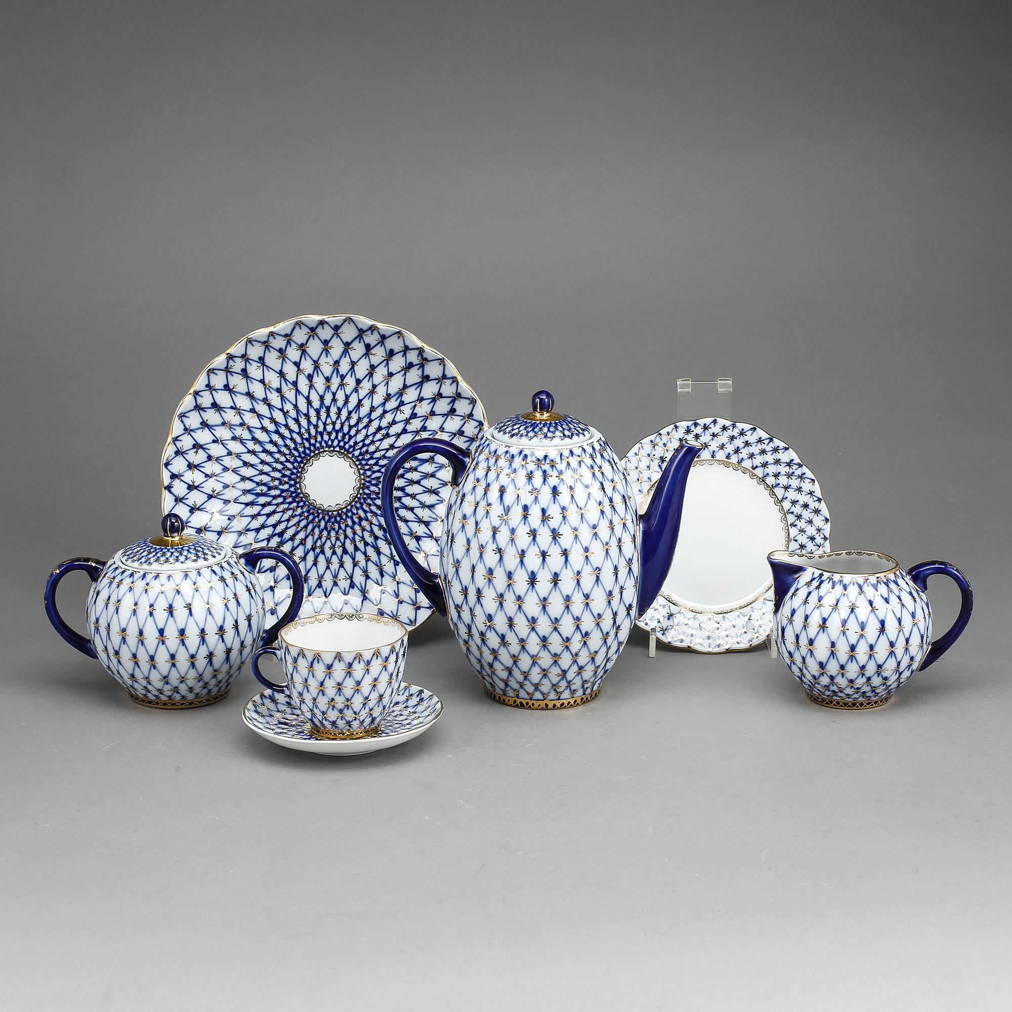 KAFFESERVIS, 15 delar, porslin, "Blue net", Lomonosov, Sovjet, 1900-talets senare del.