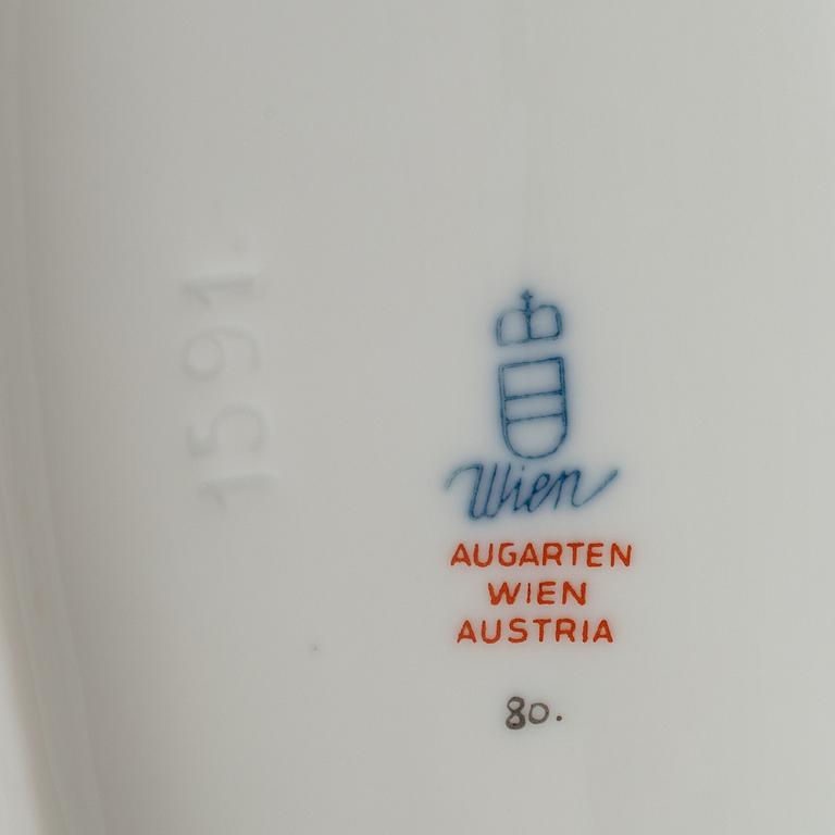 Figuriner, tre stycken, porslin. "Spanska ridskolan", Augarten, Wien, Austria.