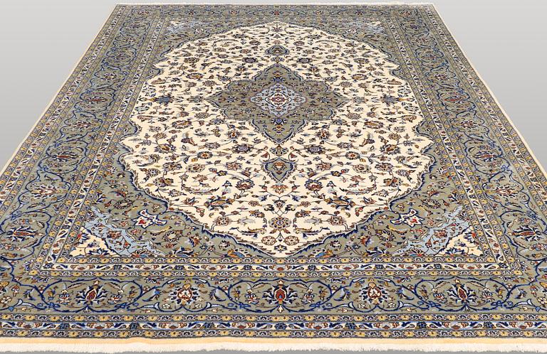 Keshan, ca 350 x 250 cm.