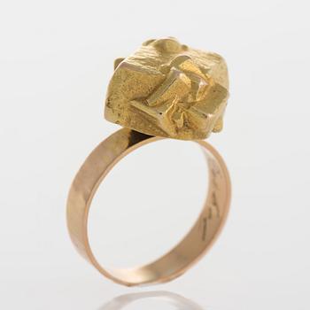 RING, Lapponia / Kruunu Koru, Björn Weckström, Helsingfors 1965. 14K guld. Vikt 9,7 g.
