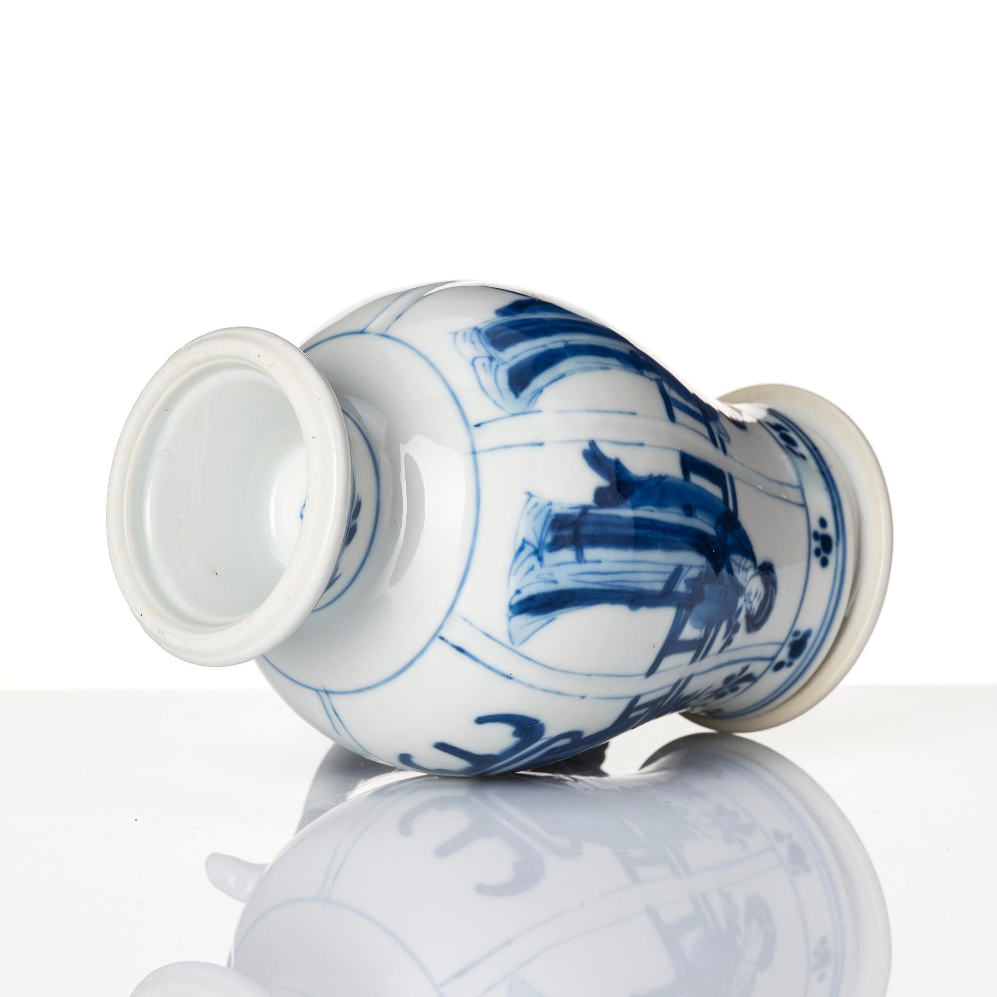 Senapskanna med lock, porslin. Qingdynastin, Kangxi (1662-1722).