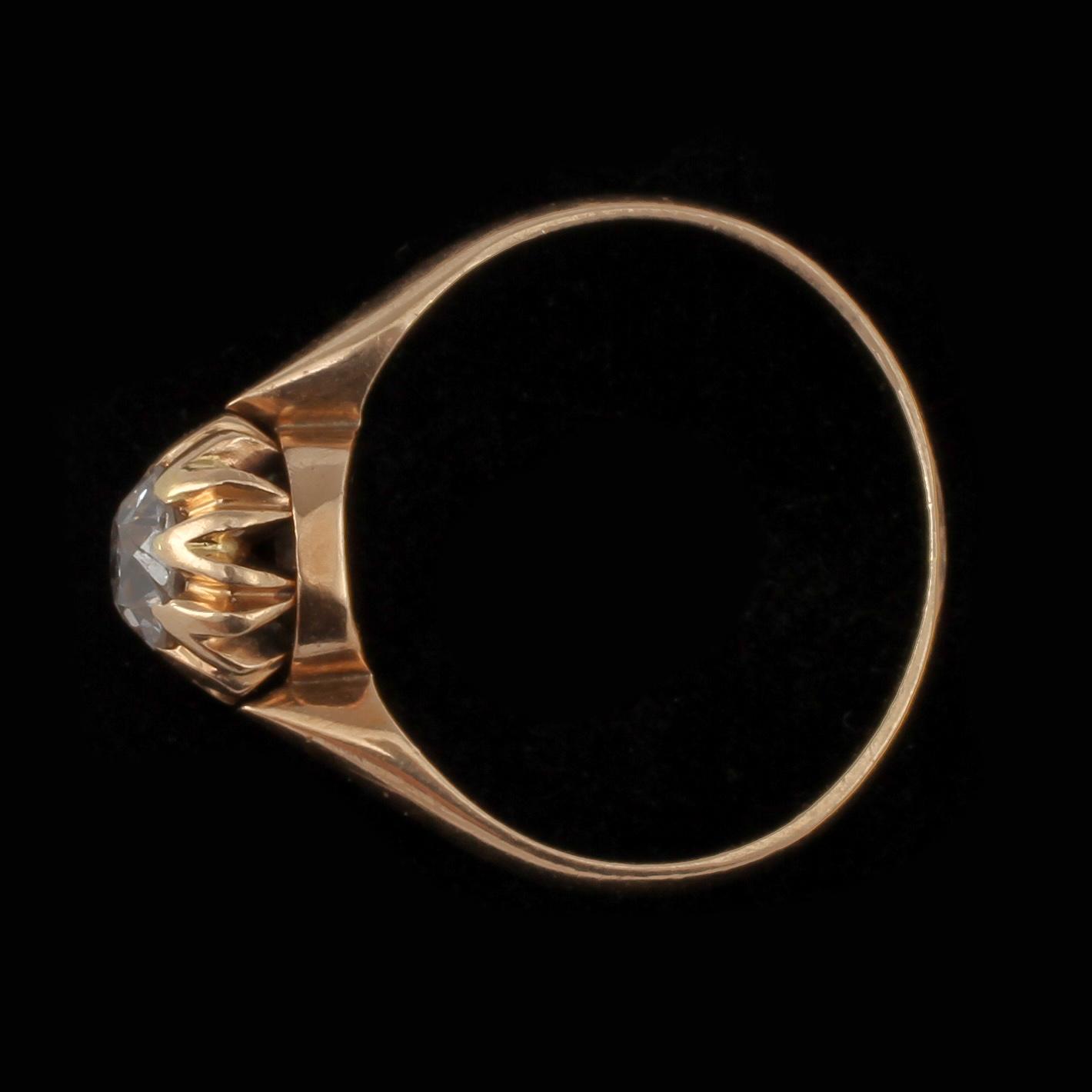 RING, 18k guld med antikslipad diamant, 1800-tal. Vikt 3 g.