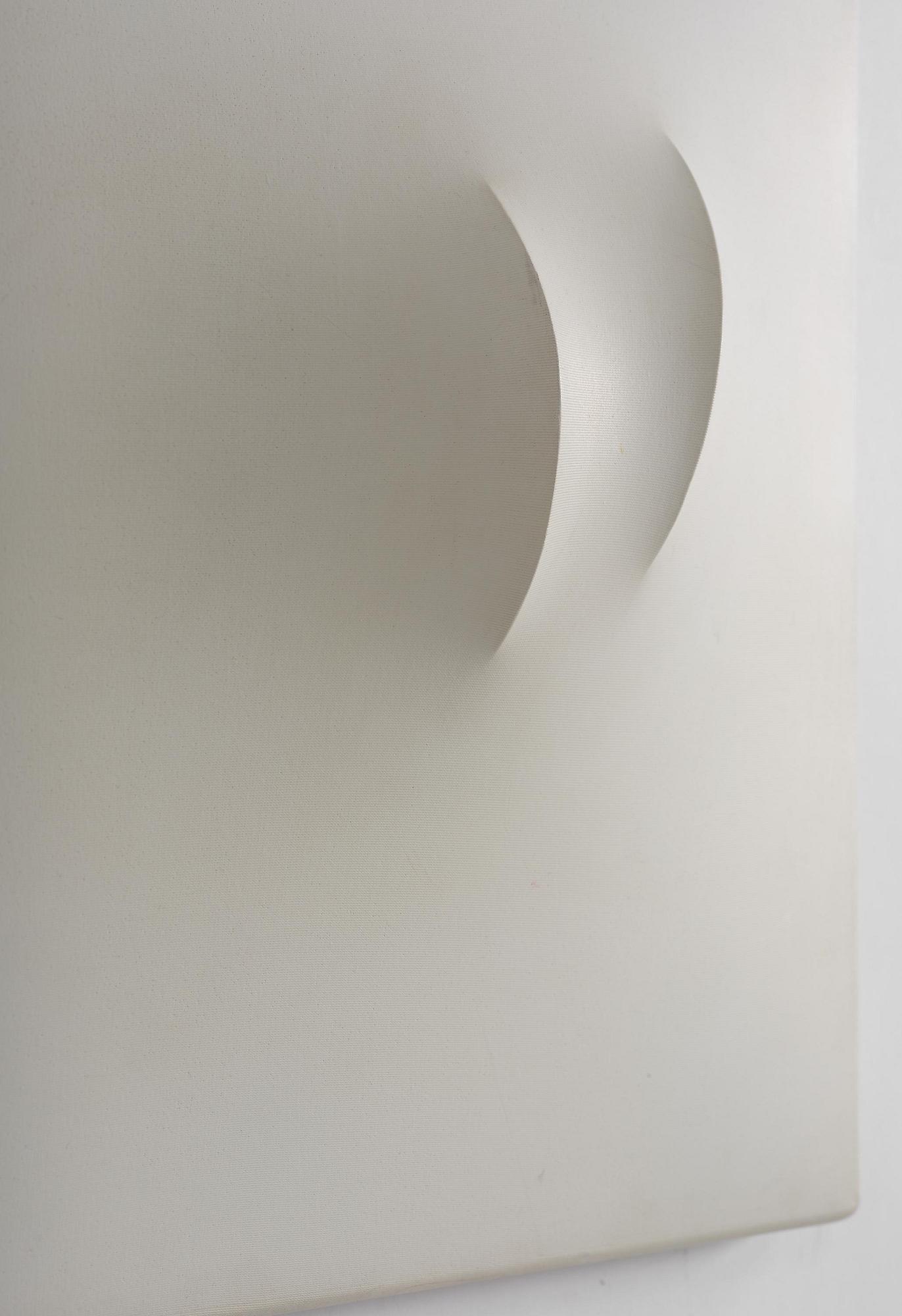 Leopoldo Nóvoa, "Blanc à deux éléments".